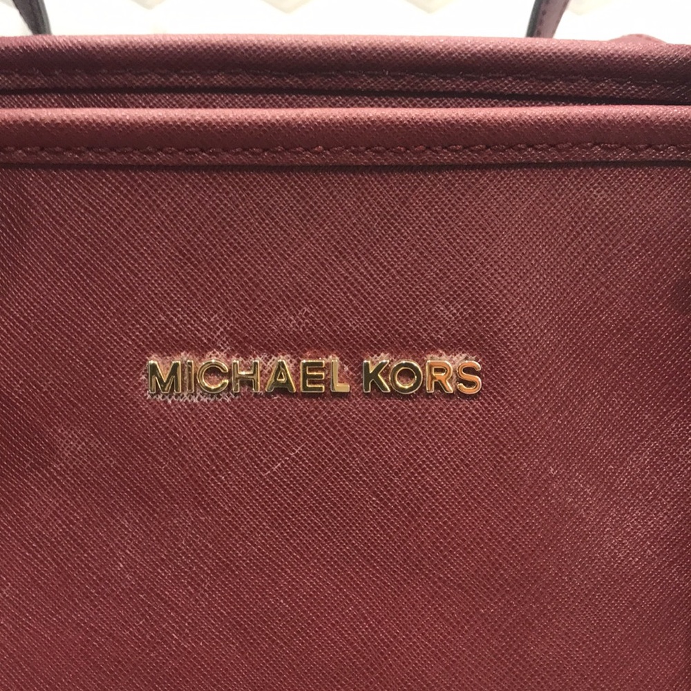 Michael Kors burgundy tote. - Picture 3 of 16